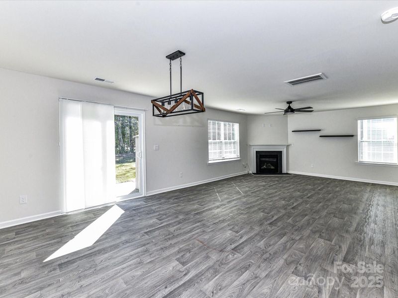 Spacious, unfurnished interior of a new home in Abrial Ridge, York (Image 15).