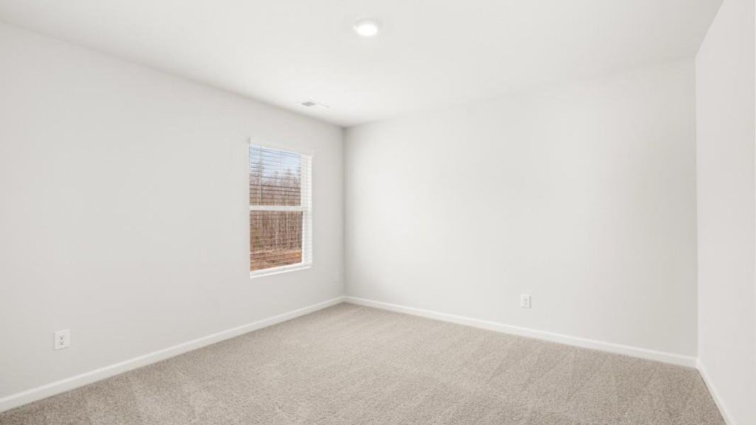 Spacious, unfurnished interior of a new home in Thompson Ridge, Dallas (Image 28).