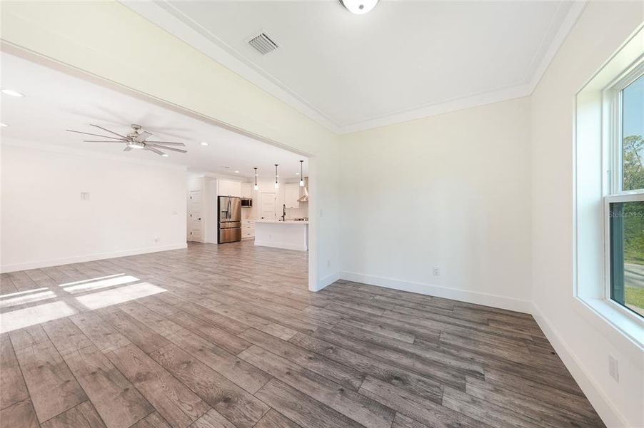 Spacious, unfurnished interior of a new home in , Port Charlotte (Image 26).