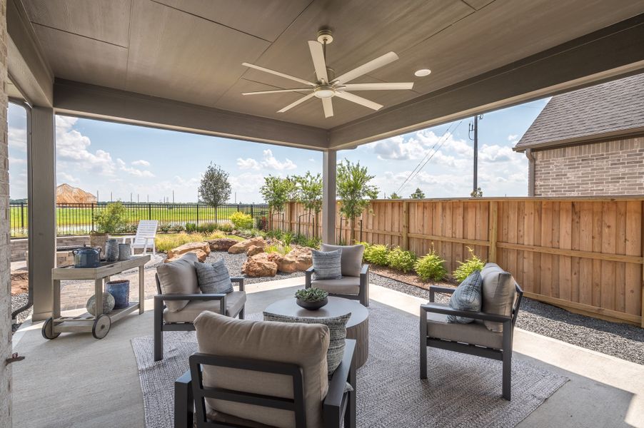 Representative exterior details of a home built from the Barnhart by Tri Pointe Homes in Dunham Pointe, Cypress (Image 3).