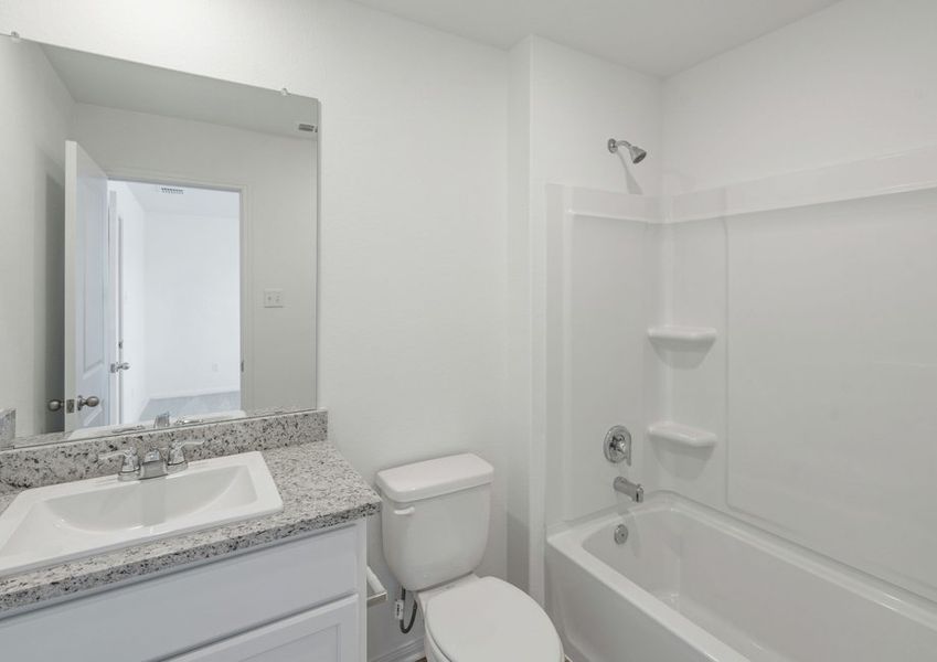 Bathroom with shower/tub combination