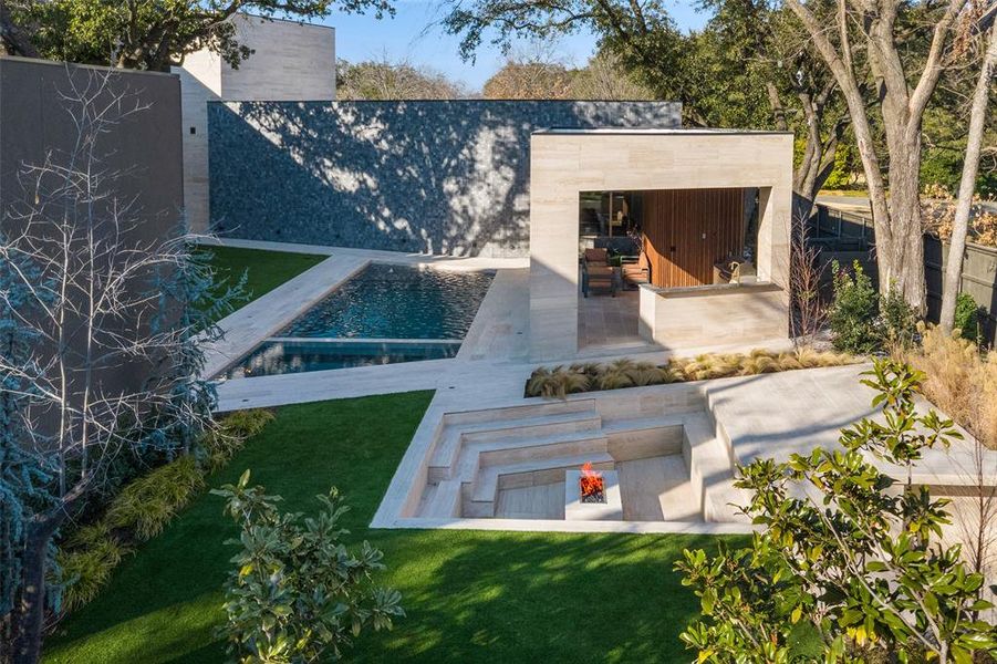 Exterior details and patio area of a home in , Dallas (Image 23).