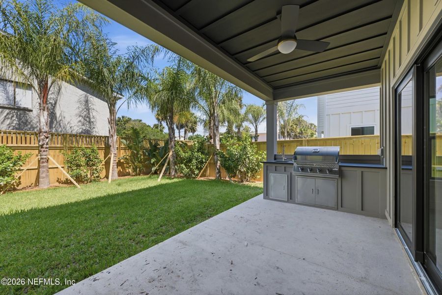 Exterior details and patio area of a home in , Jacksonville Beach (Image 26).