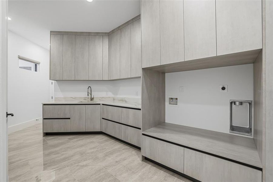 Furnished interior view inside a new home in , Tampa (Image 16).