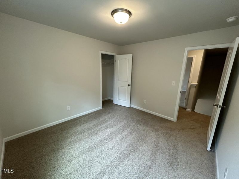 Bedroom 4 pic 2