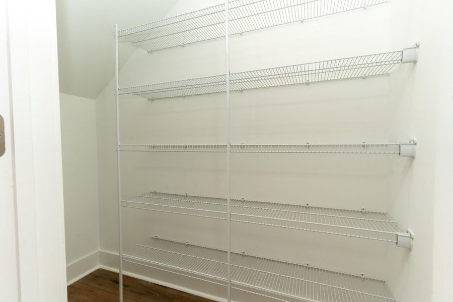 Spacious, unfurnished interior of a new home in , Summerville (Image 30).