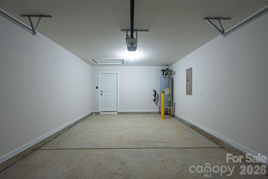 Spacious, unfurnished interior of a new home in , Statesville (Image 18). Spacious, unfurnished interior of a new home in , Statesville (Image 18).
