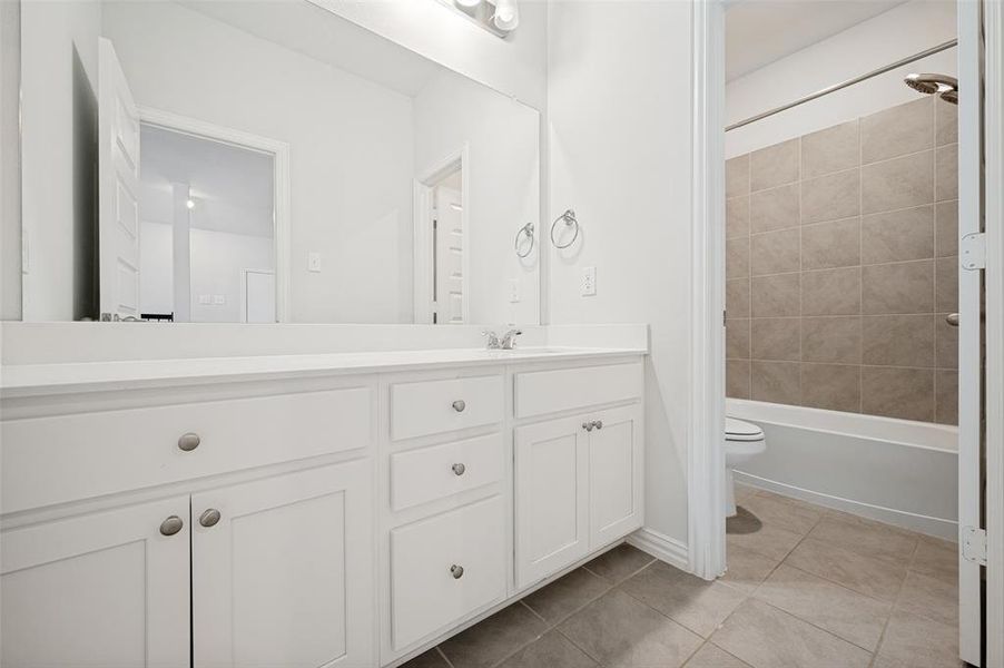 Furnished interior view inside a new home in The Villages of Hurricane Creek, Anna (Image 16).
