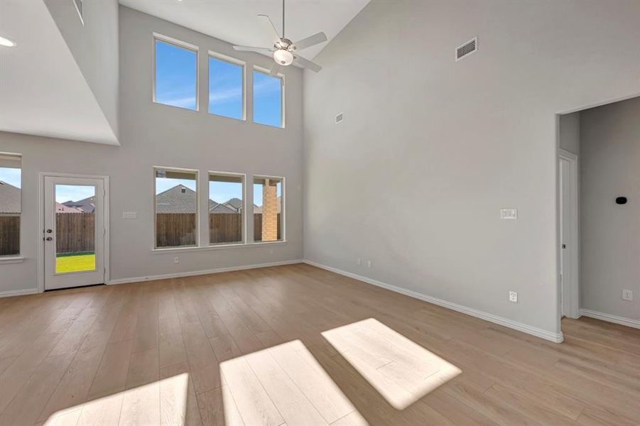 Spacious, unfurnished interior of a new home in Sagebrook, Argyle (Image 19).