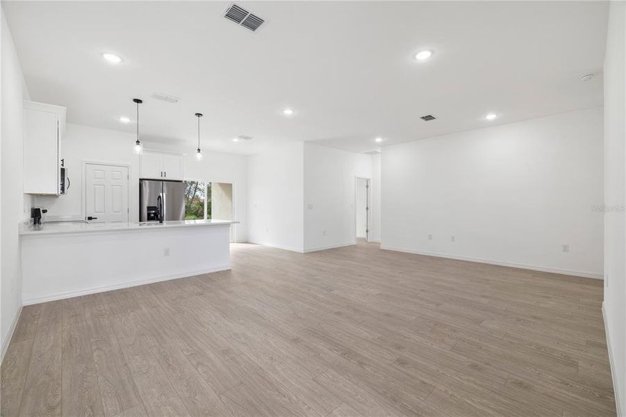 Spacious, unfurnished interior of a new home in , Poinciana (Image 13).