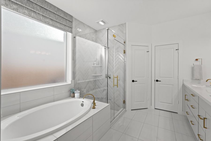 Furnished interior view inside a new home in Elyson 45' & 70', Katy (Image 19).