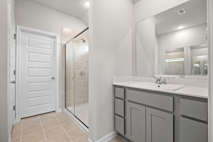 Primary Bathroom in the Spruce home plan by Trophy Signature Homes - REPRESENTATIVE PHOTO Primary Bathroom in the Spruce home plan by Trophy Signature Homes - REPRESENTATIVE PHOTO