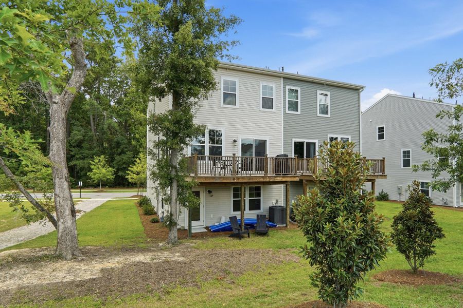 Exterior details and patio area of a home in , Hanahan (Image 26).