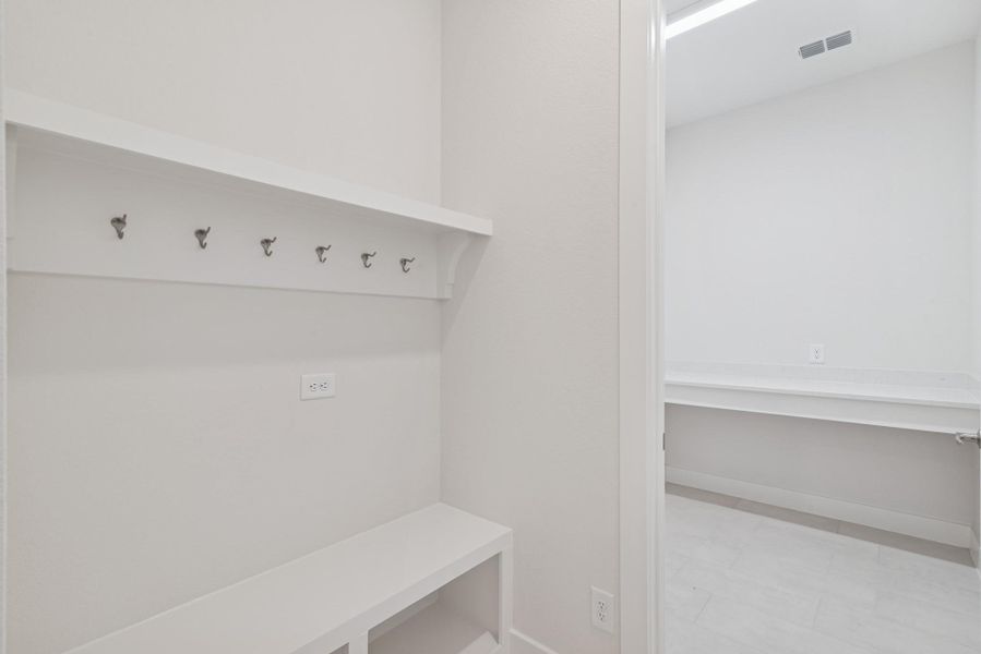 Spacious, unfurnished interior of a new home in ARTAVIA 50' Homesites, Conroe (Image 40).