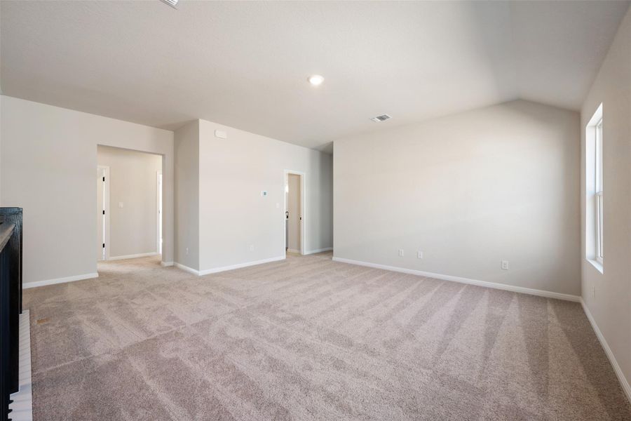 Spacious, unfurnished interior of a new home in Berry Creek Highlands, Georgetown (Image 20). Spacious, unfurnished interior of a new home in Berry Creek Highlands, Georgetown (Image 20).