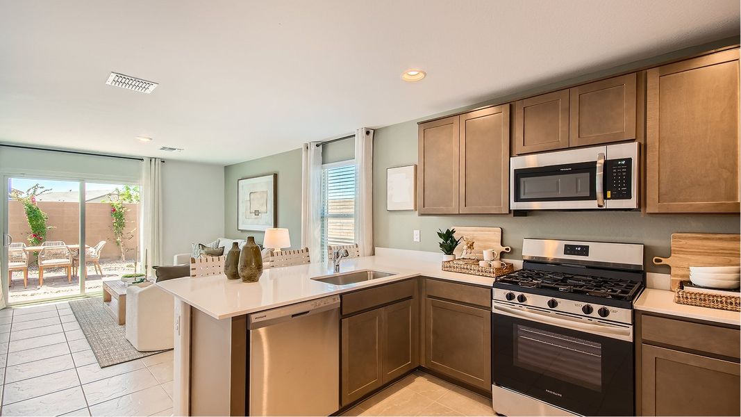 2569 Lilac Kitchen 1of3 F1 2569 Lilac Kitchen 1of3 F1