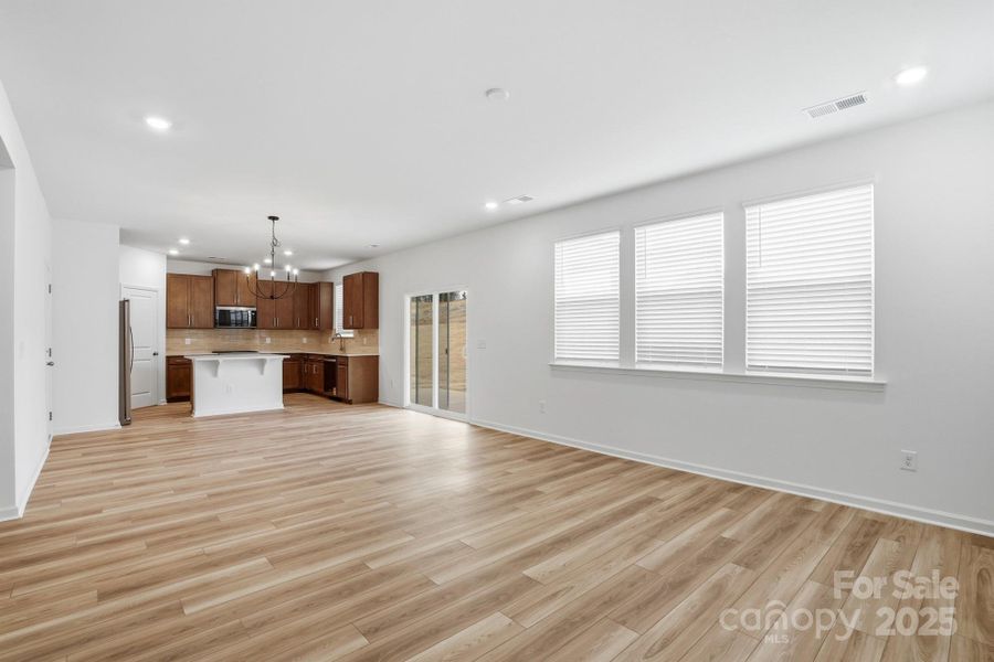Spacious, unfurnished interior of a new home in Wilson Creek, Indian Land (Image 30).