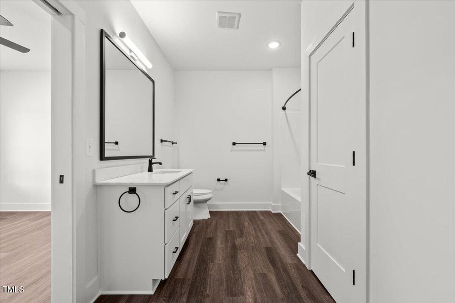 29-DSC07616 29-DSC07616