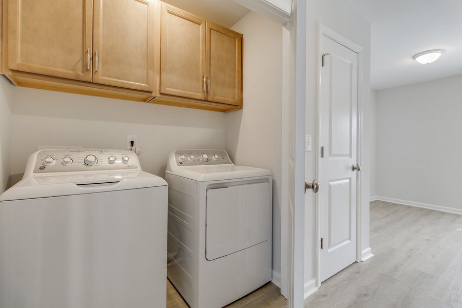 Furnished interior view inside a new home in Astoria, Columbia (Image 10).