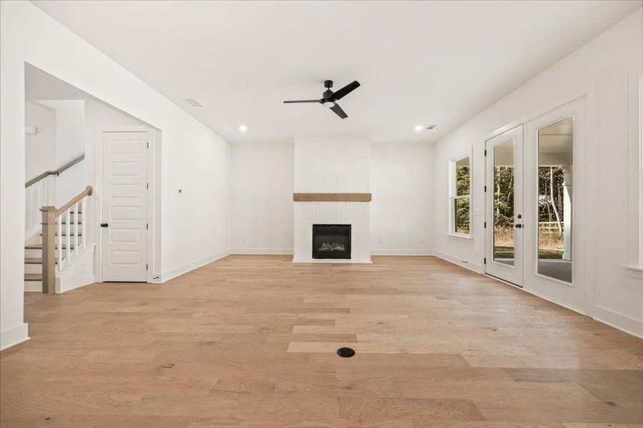 Spacious, unfurnished interior of a new home in , Gainesville (Image 20). Spacious, unfurnished interior of a new home in , Gainesville (Image 20).