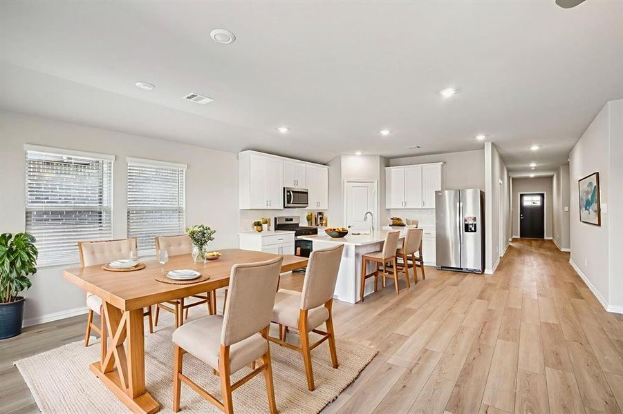 Photo is not of the actual home, but is an inspirational photo of builder’s model home and may depict options, furnishings, and/or decorator features that are not included. Photo is not of the actual home, but is an inspirational photo of builder’s model home and may depict options, furnishings, and/or decorator features that are not included.