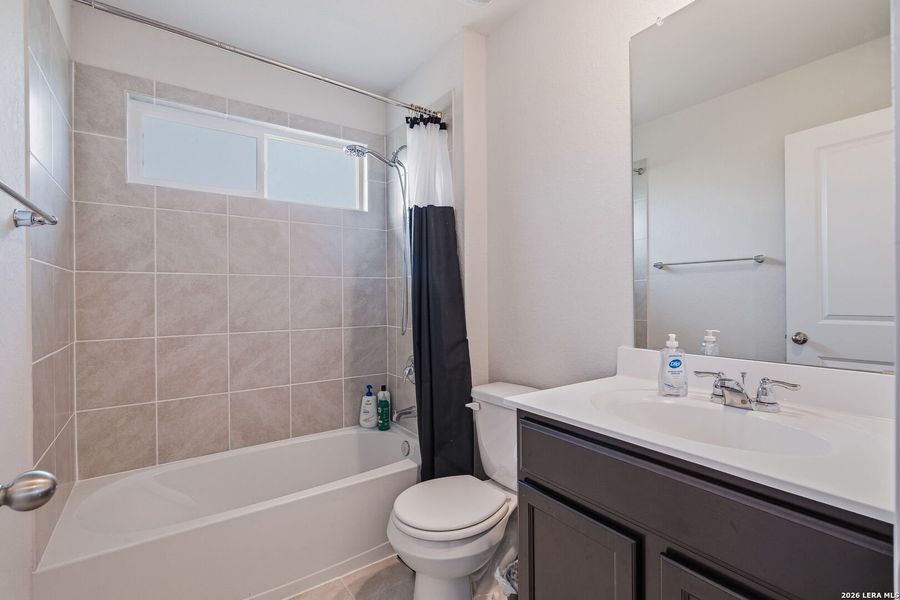 Furnished interior view inside a new home in Laurel Vistas, San Antonio (Image 9).