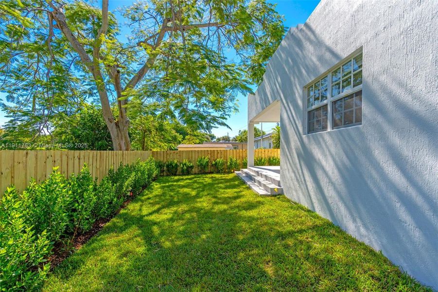 Exterior details and patio area of a home in , West Palm Beach (Image 31). Exterior details and patio area of a home in , West Palm Beach (Image 31).