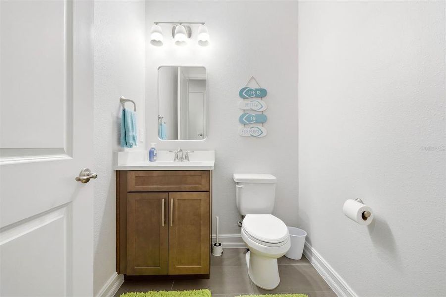 Furnished interior view inside a new home in , Beverly Hills (Image 25).