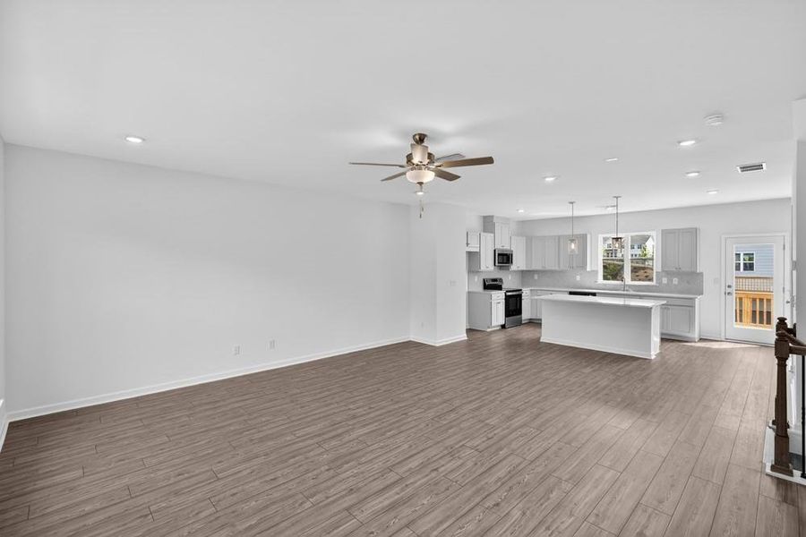 Spacious, unfurnished interior of a new home in Chandler Run, Tucker (Image 17).