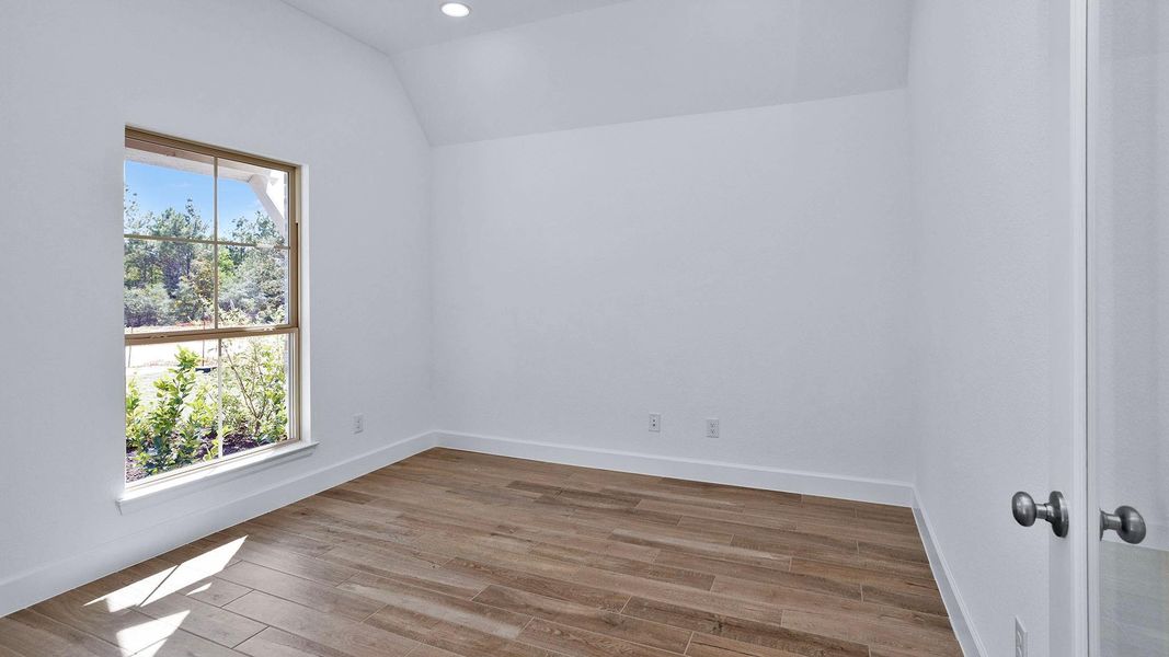 Spacious, unfurnished interior of a new home in Kresston 50', Montgomery (Image 11). Spacious, unfurnished interior of a new home in Kresston 50', Montgomery (Image 11).