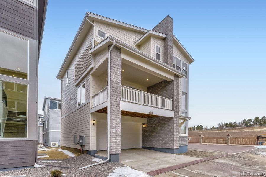 Image 13 of a home in Vermilion Creek.