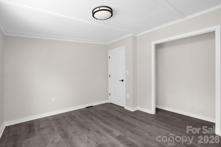 Spacious, unfurnished interior of a new home in , Vale (Image 10).
