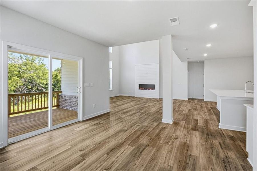 Spacious, unfurnished interior of a new home in Conner Farm, Dawsonville (Image 27).