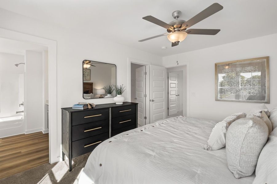 Furnished interior view inside a new home in The Towns at Red River, Gallatin (Image 28).