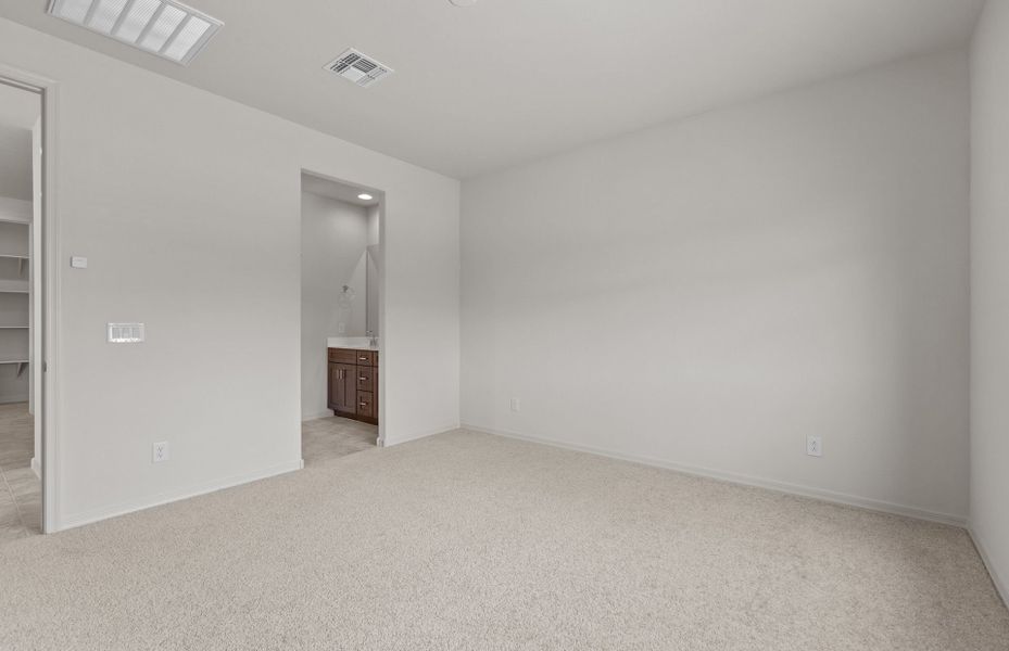 Representative unfurnished interior of a home built from the Bergamot by Pulte Homes in Alamar, Tolleson (Image 11).
