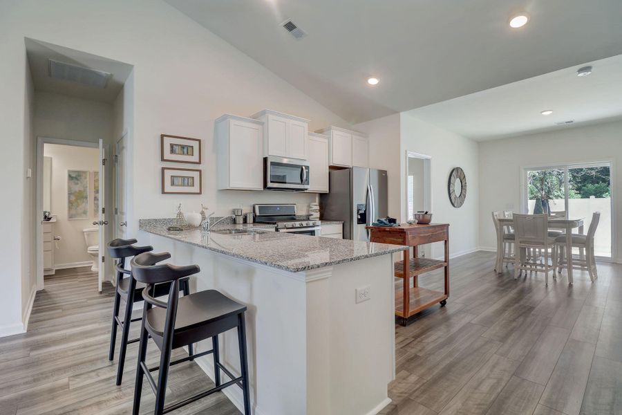 Stillpointe Dr-007 (1)