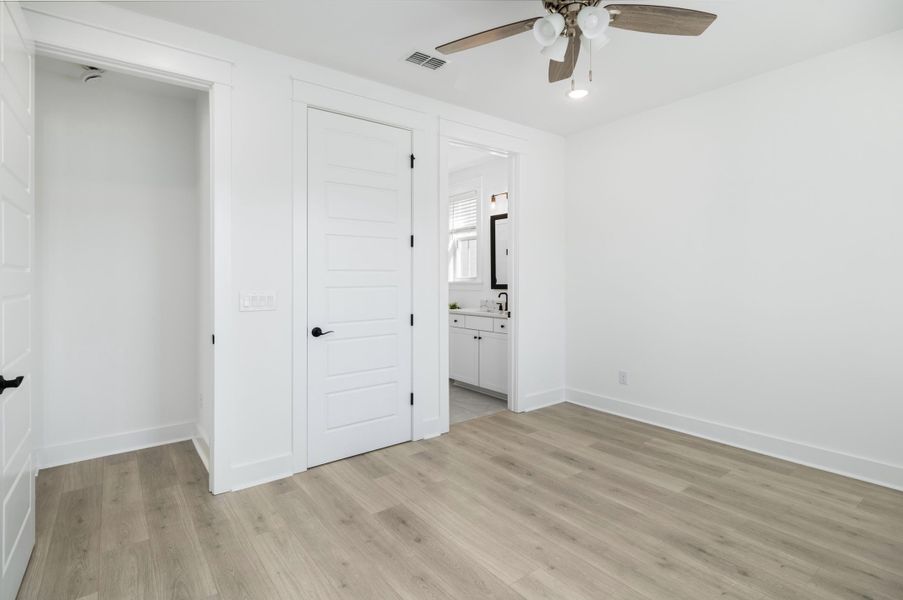 Spacious, unfurnished interior of a new home in , Mount Pleasant (Image 28).