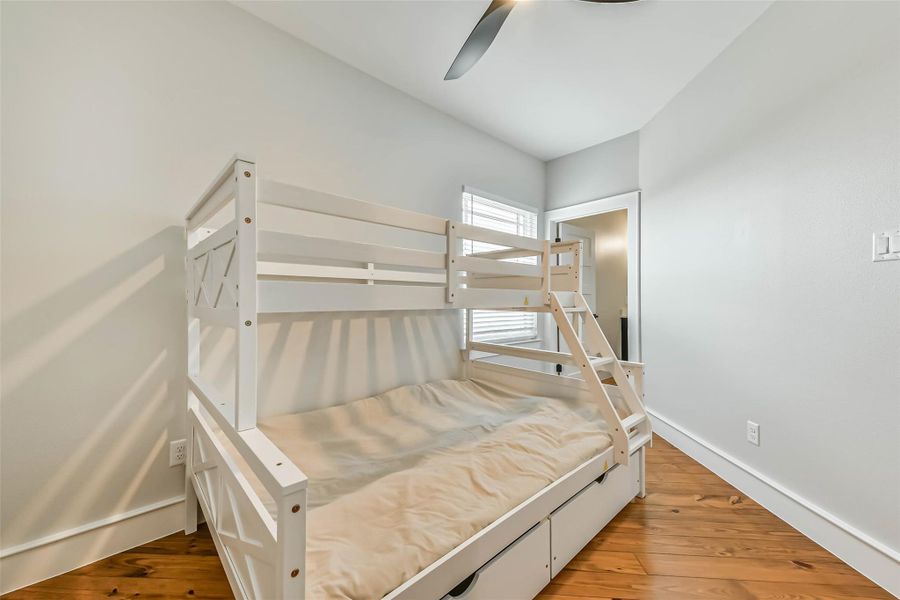 Secondary bedroom