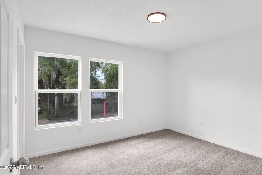 Spacious, unfurnished interior of a new home in , Palatka (Image 23).