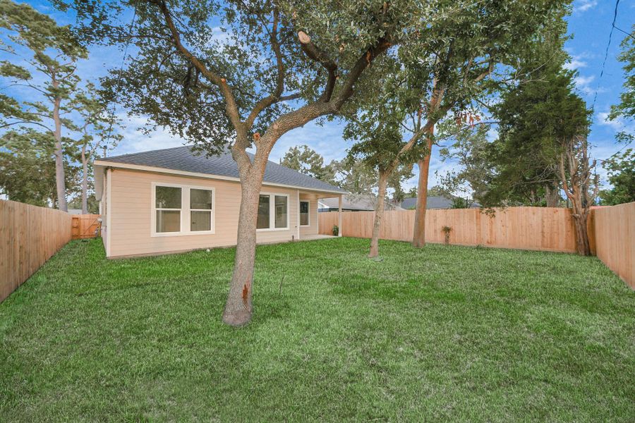 Exterior details and patio area of a home in , La Porte (Image 28).