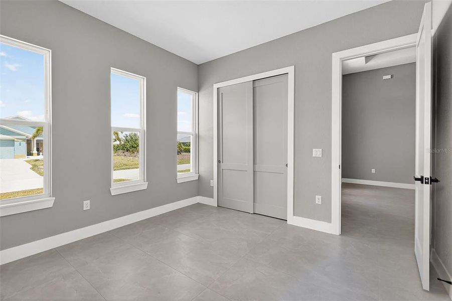 Spacious, unfurnished interior of a new home in , Port Charlotte (Image 51).