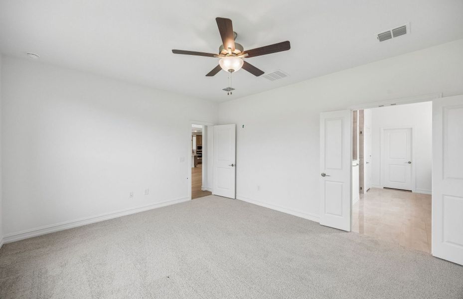 Spacious, unfurnished interior of a new home in Wilson Creek Meadows, Celina (Image 18). Spacious, unfurnished interior of a new home in Wilson Creek Meadows, Celina (Image 18).