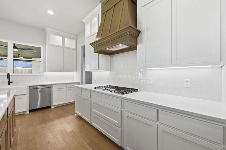 Furnished interior view inside a new home in Aledo Heights - Aledo ISD, Aledo (Image 9).