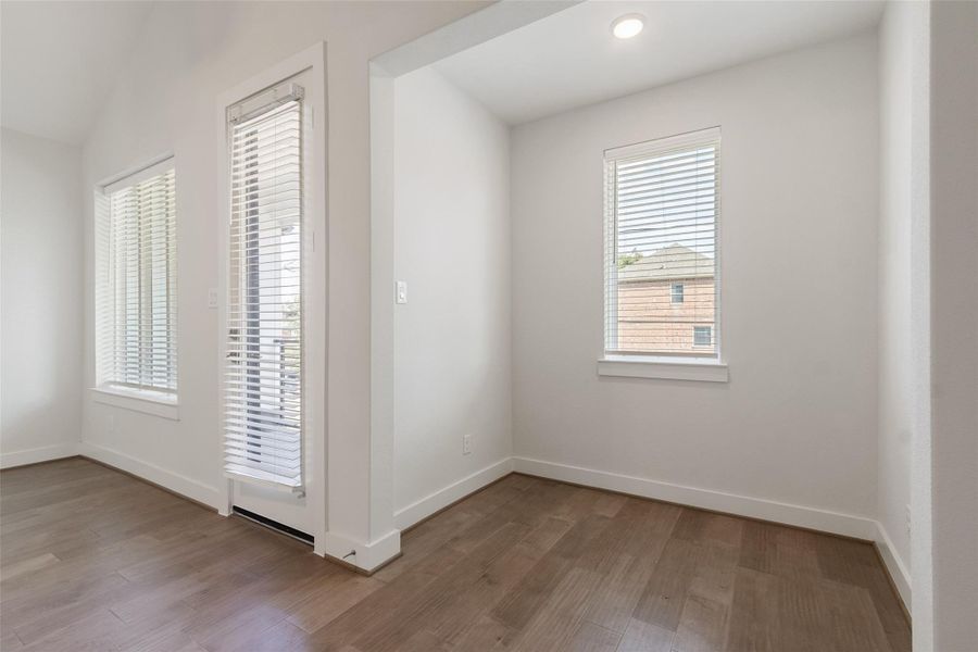 Spacious, unfurnished interior of a new home in Shady Acres, Houston (Image 29). Spacious, unfurnished interior of a new home in Shady Acres, Houston (Image 29).