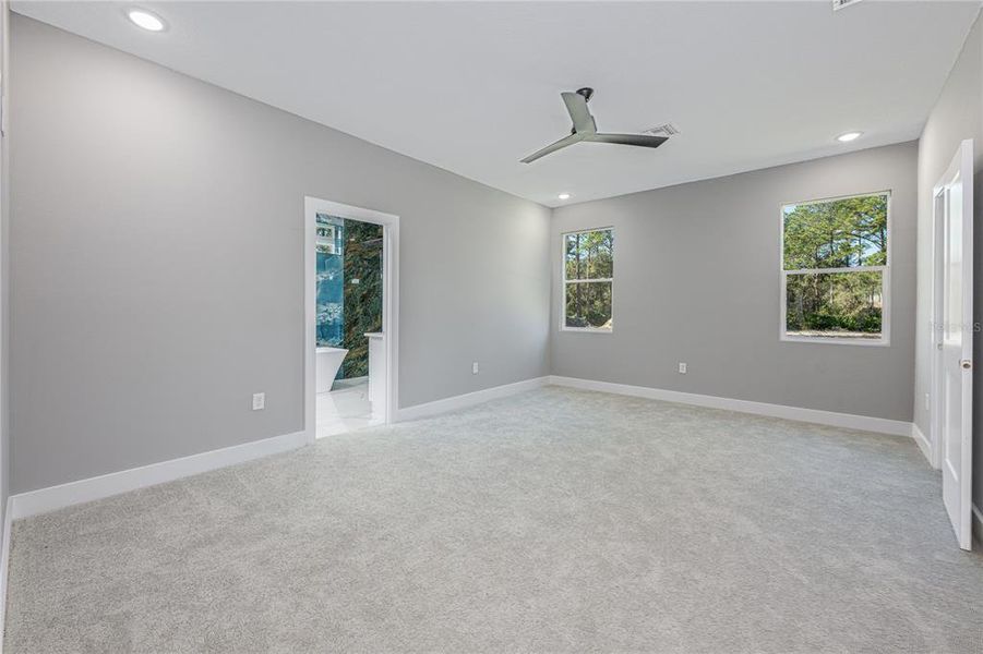 Spacious, unfurnished interior of a new home in , Eustis (Image 45).