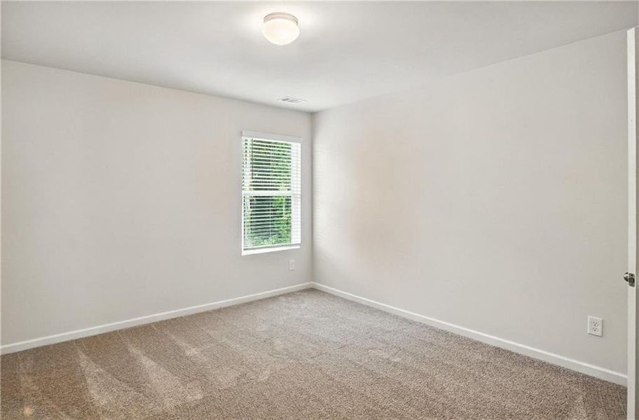 Spacious, unfurnished interior of a new home in Castleberry Pointe, Dawsonville (Image 17).