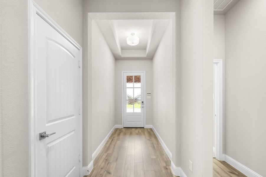 Spacious, unfurnished interior of a new home in Pirate Village, Granbury (Image 15).