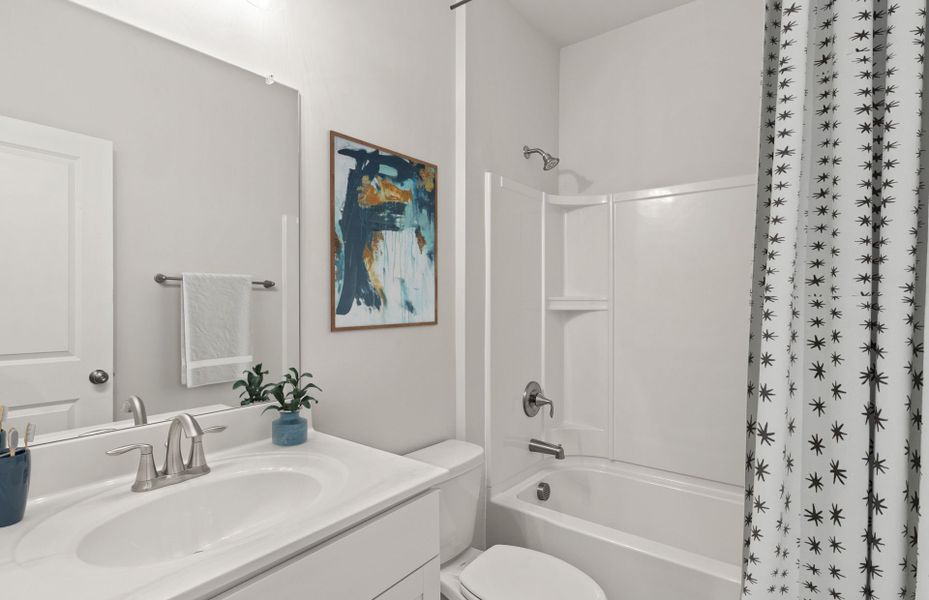 Furnished interior view inside a new home in Crescent Cove, Myrtle Beach (Image 8).