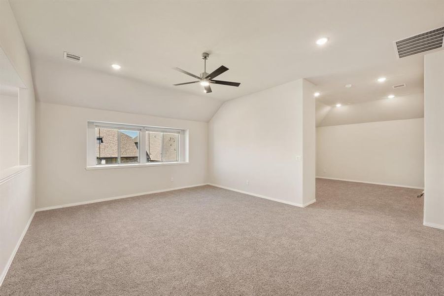 Spacious, unfurnished interior of a new home in Liberty, Melissa (Image 36). Spacious, unfurnished interior of a new home in Liberty, Melissa (Image 36).