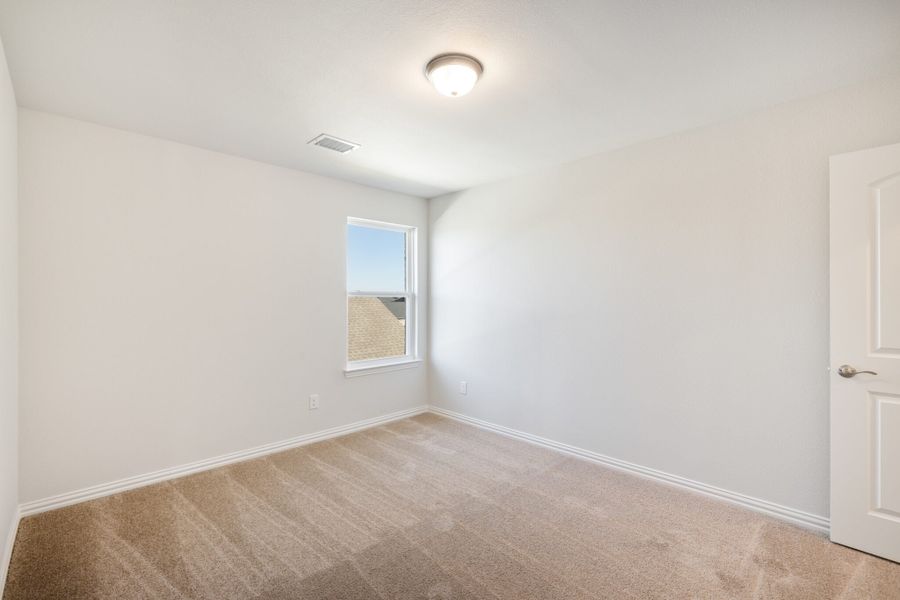 Spacious, unfurnished interior of a new home in Elevon, Lavon (Image 36).